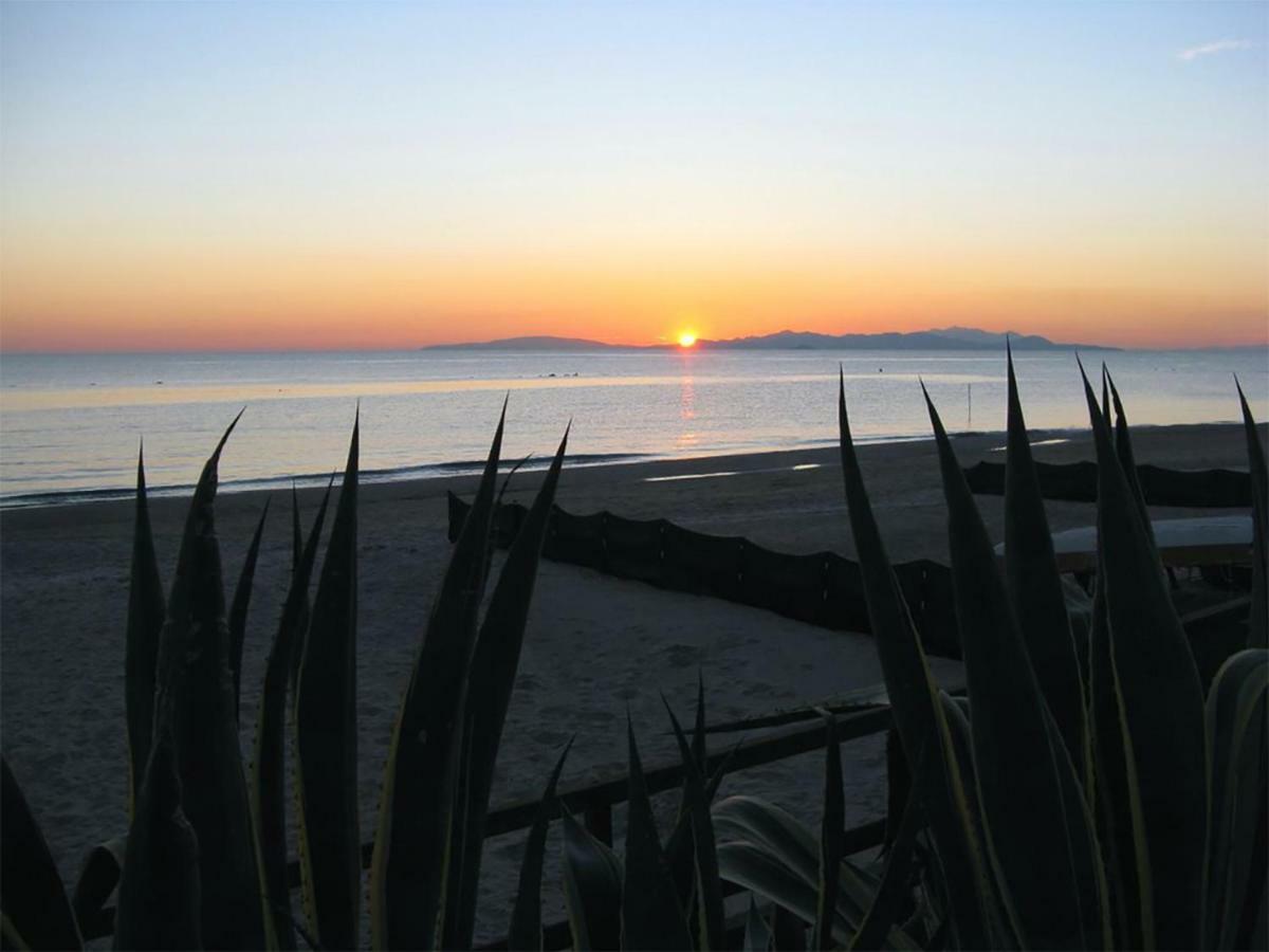 Suites Pratoranieri Beach Follonica Εξωτερικό φωτογραφία